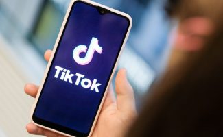 Is US pressuring allies like Japan to ban Chinese technology and apps like TikTok?
