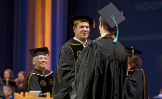 Entrepreneur Keith Krach Receives Honorary IE Doctorate