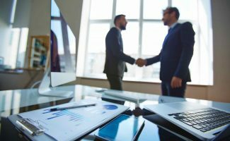 The Secrets to Landing Your First Customer