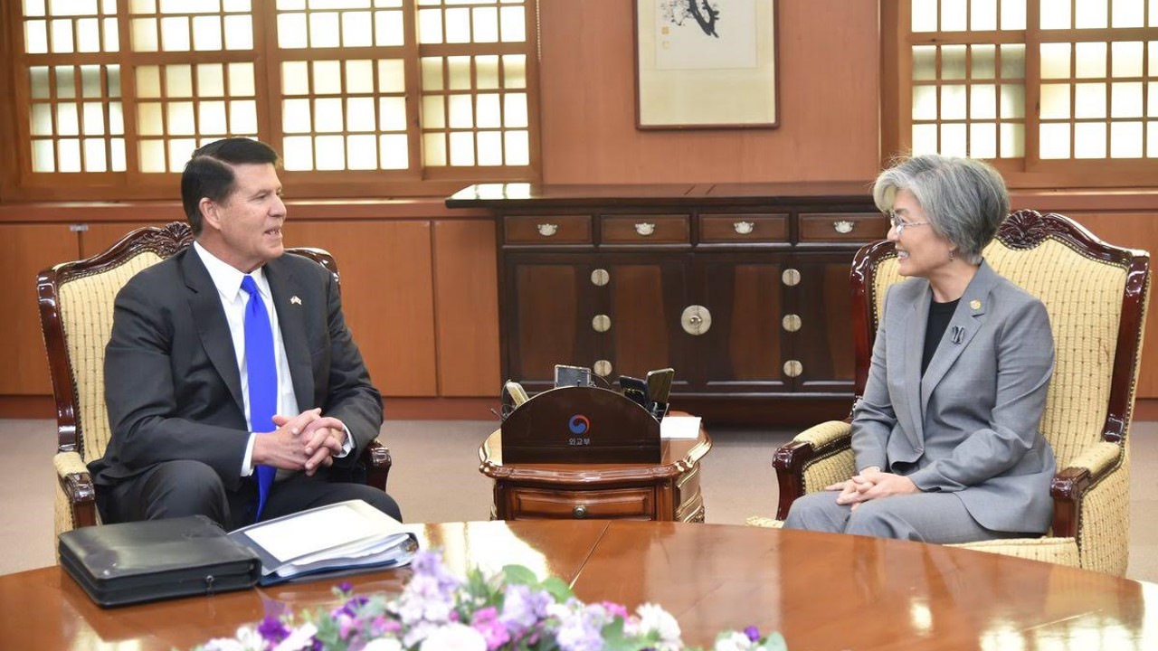 Krach meets with South Korea’s then-foreign minister Kang Kyung-wha