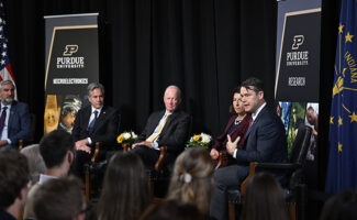 Secretaries of State, Commerce discuss efforts to build a US microelectronics ecosystem